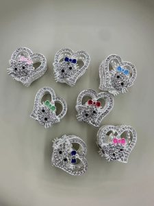 Hollow Heart Cartoon Cat Full Rhinestone Alloy Beads DIY Craft Accessories Wholesale hollow heart cartoon cat full rhinestone alloy beads diy craft accessories wholesale