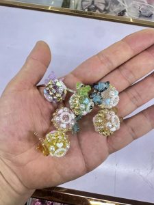 diy clay mud rhinestone beads (14)