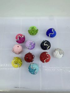 diy clay mud rhinestone beads (20)