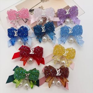 sugar‑textured bow pre‑drilled beads