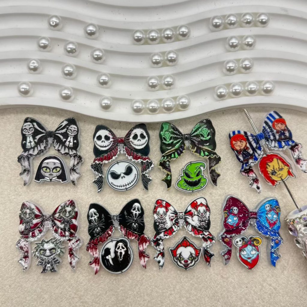 Straight Hole Cartoon Bowknot Bead Set(2)