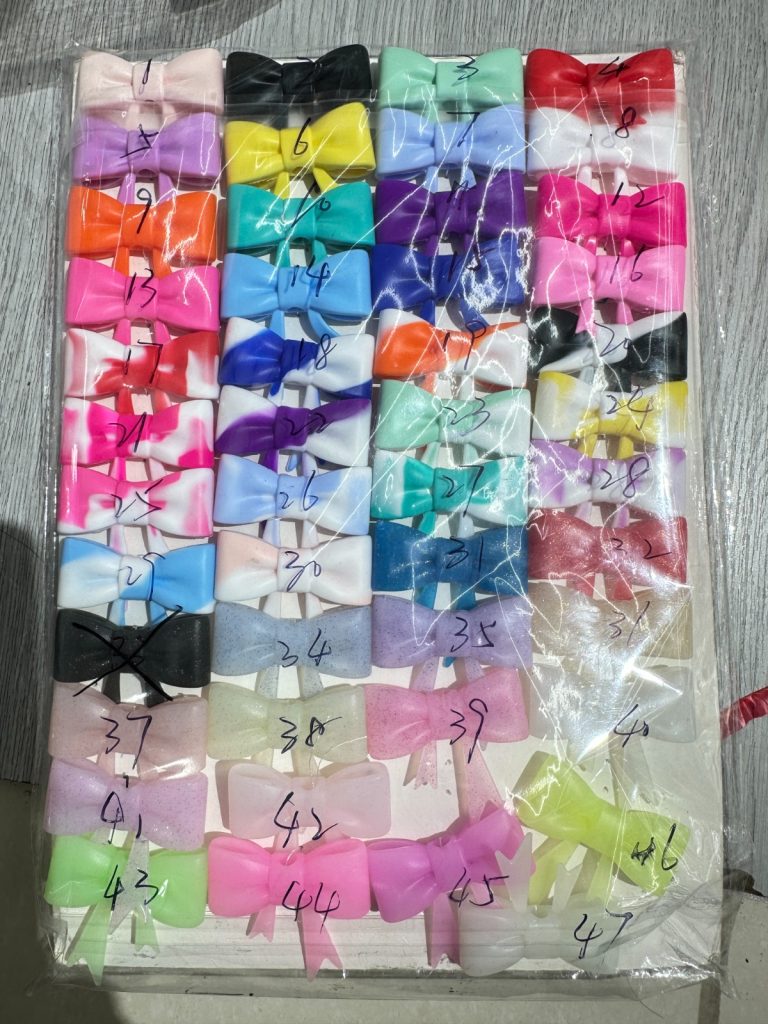 (3)Silicone bow $3 for 4 pcs