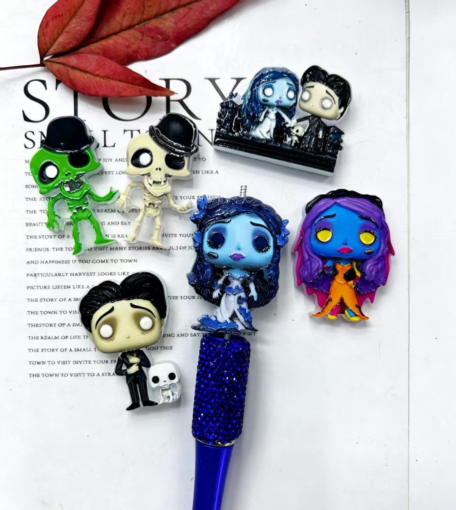 B-17 100 DIY Halloween Items