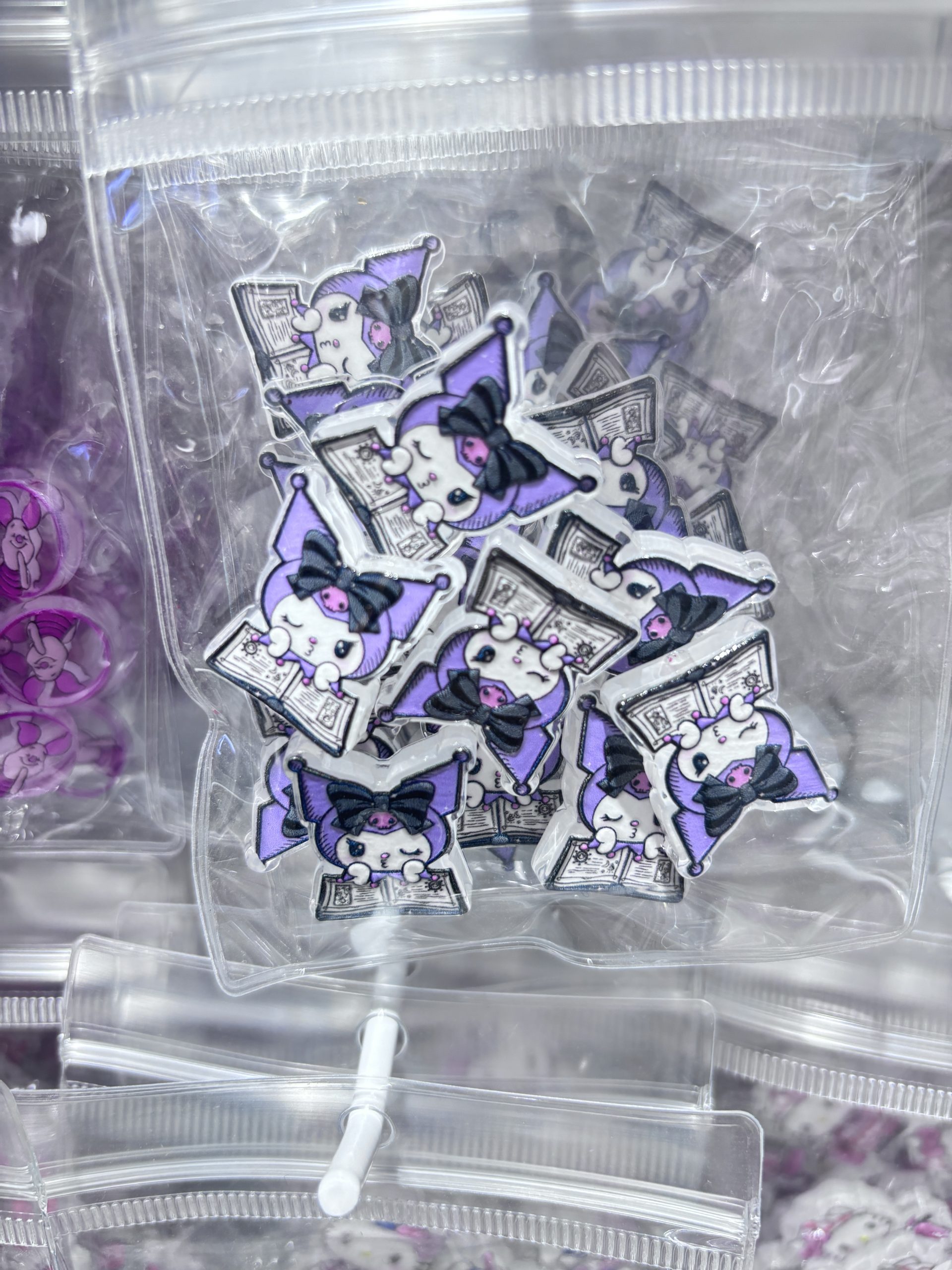 A-193 1 pack contains 10 sets.